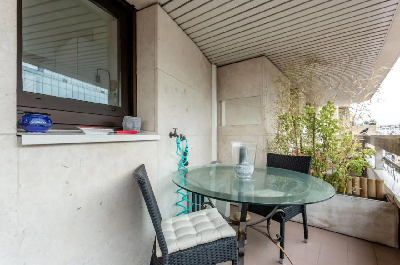 Beautiful Modern Fully Furnished Apartment