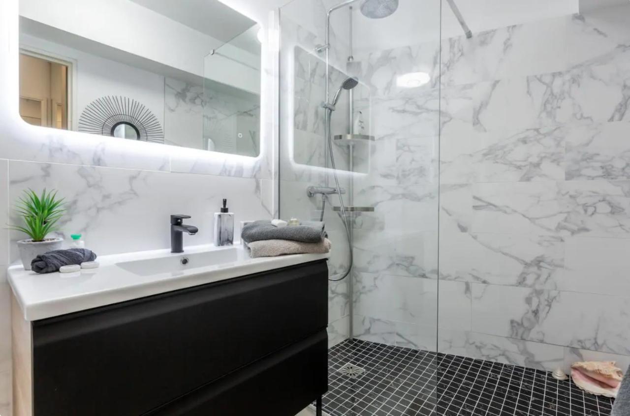 Apartment Beautiful Modern Fully Furnished